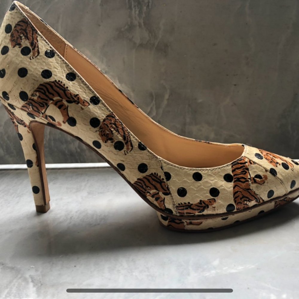 LOEFFLER RANDALL Amazing pumps in real snake with polka dots and tigers!!